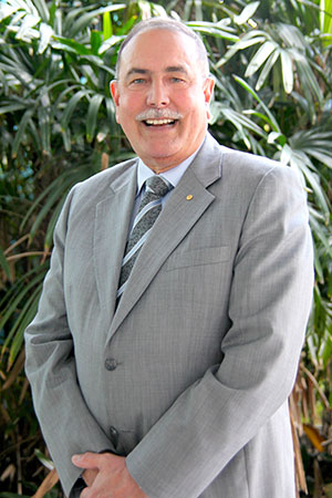 Retired surgeon aims to pave the way for future students at Greenslopes